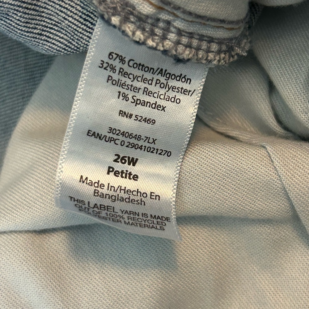 Terra & Sky Women’s Size 26W Petite Straight Leg High-Rise Jeans NWT - Picture 4 of 4